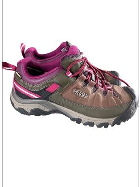Keen Women's Brown and Pink Trail Hiking Shoes Sz 9